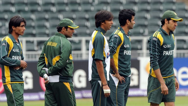 Mohammad Asif Warns Fans Against Fake Social Media Accounts