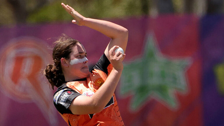 Chloe Ainsworth and Lucy Hamilton Secure Cricket Australia Contracts for 2026-27