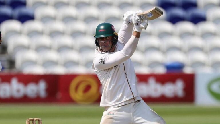 Louis Kimber Leads Northamptonshire to Thrilling Win Over Gloucestershire