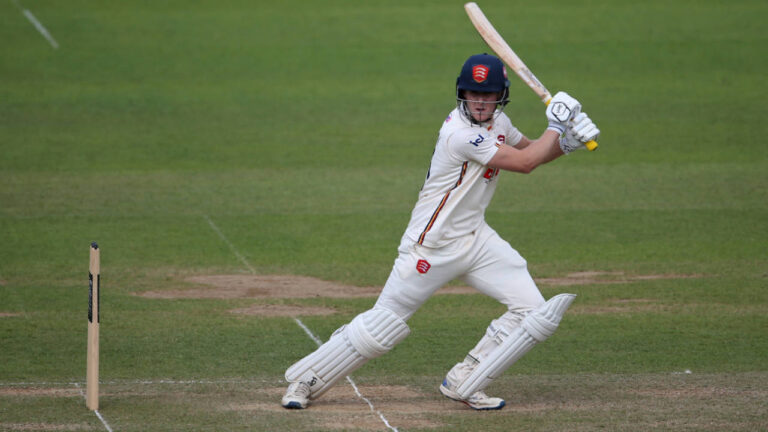Jamie Porter’s Maiden Fifty Sparks Essex Revival Against Leicestershire