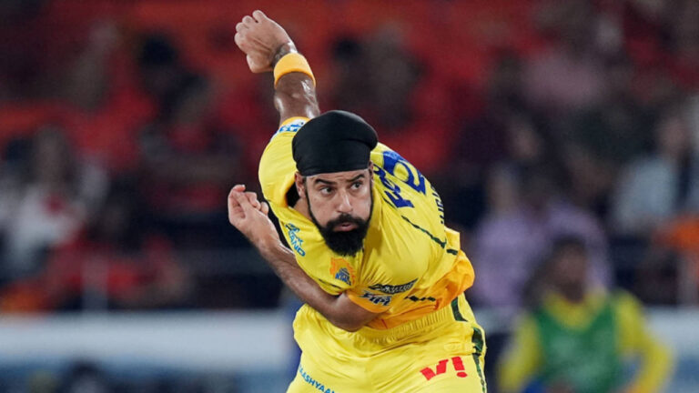 CSK vs GT: Chennai Super Kings Opt to Bowl in Must-Win Clash at Ahmedabad