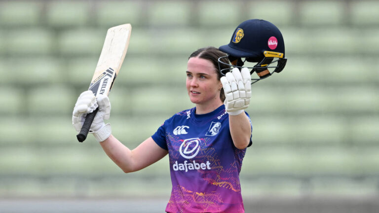 Mady Villiers Stars with Century as Durham Topples Warwickshire